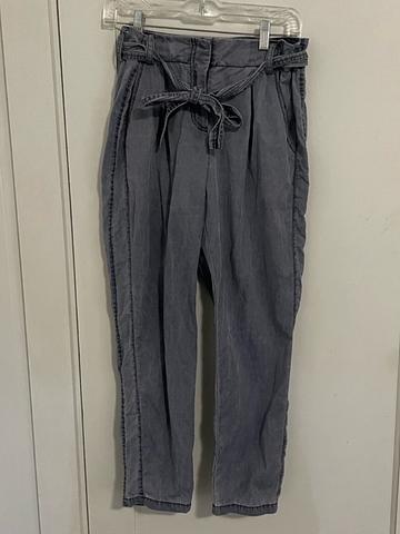 Pleated Tencel Pants