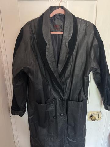 INSANE Leather trench