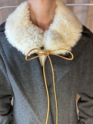 Sheepskin collar