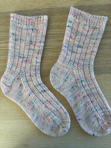 Broken Record Broken Rib Socks