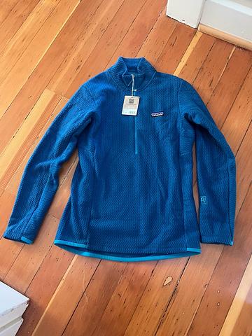 Patagonia NWT fleece pullover