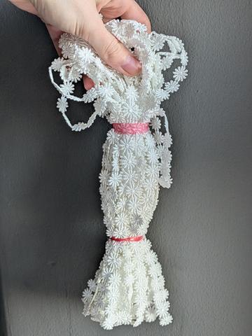 Daisy chain trim