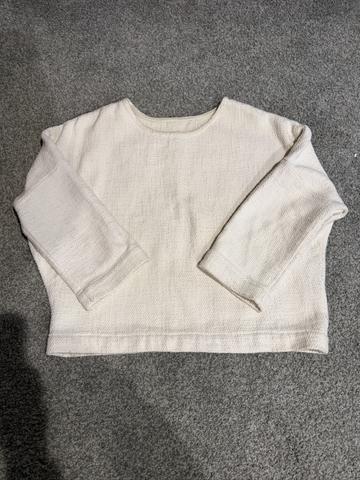 T Sweater