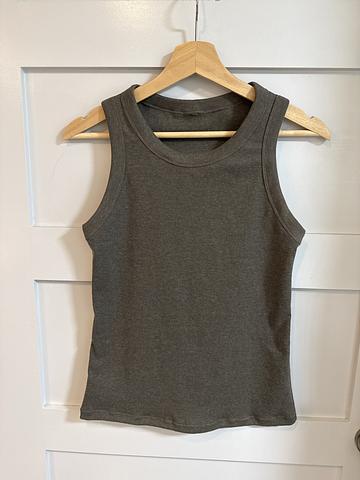 Blomma Tank