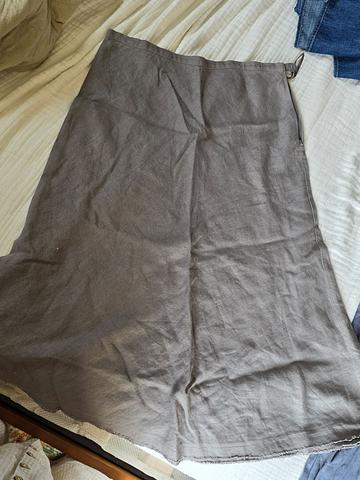 Grey midi skirt