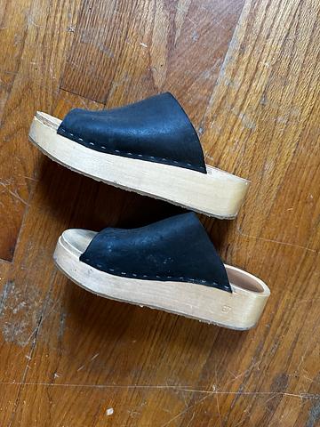 Norma Clogs