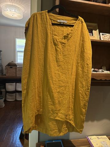 Tourist dress