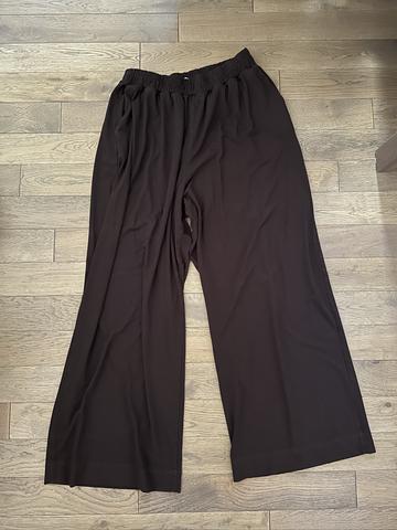 Loretta Pant