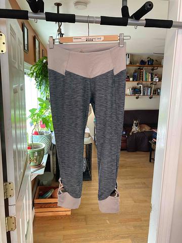 yoga pants