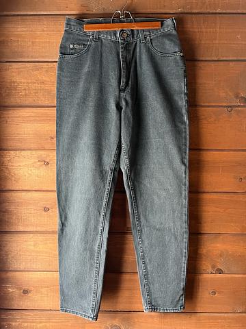 Best high-waisted black jeans!