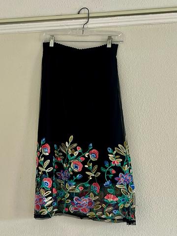 Black skirt with flowers