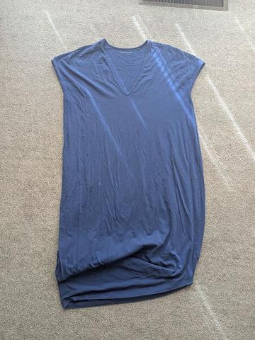 Iconic Geneva V-neck asymmetrical dress