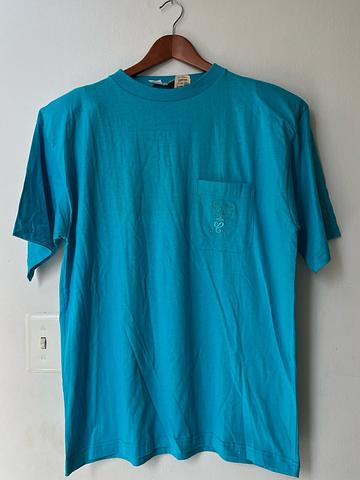 Shoulder pad t-shirt