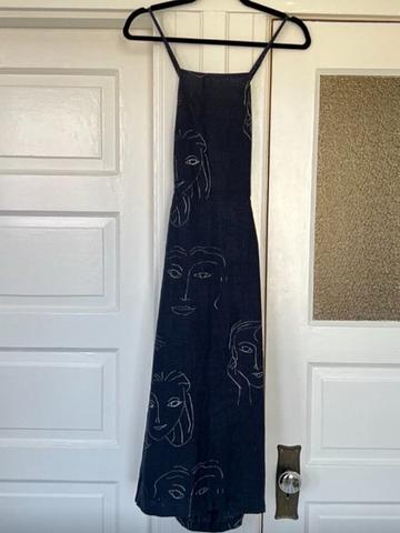 carlotta III faces dress