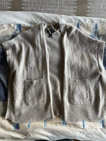 Cashmere open vest