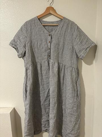 Small Checks Linen Midi Dress