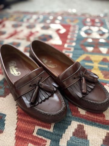 *Mens 6, Women’s 8* Tasseled Loafers