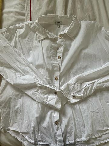 donni white button up