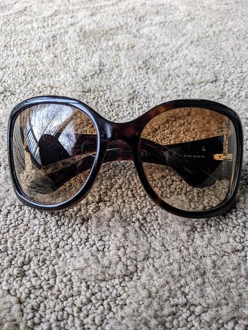 The real deal! Gucci sunglasses with original case