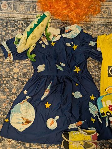 Magic School Bus, Ms. Frizzle Space Dress