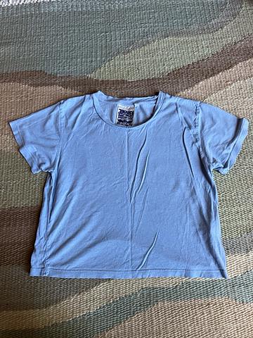 Cropped laurel tee