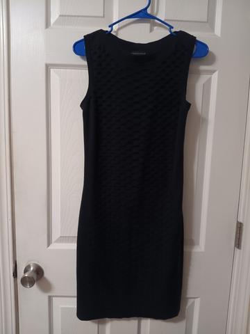 Black scalloped sleeveless tube dress