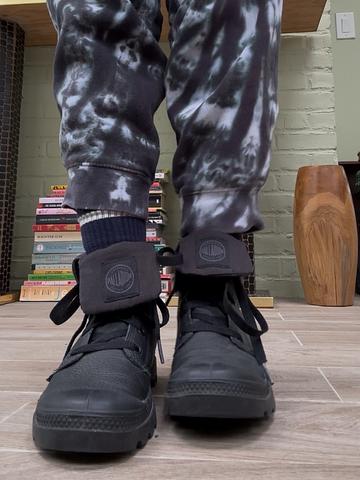 Palladium baggy boots