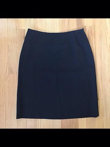 Vintage 2001 Banana Republic Classic Wool Italy-made Pencil Skirt (moms closet clean-out)