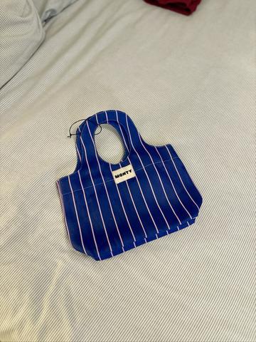Monty Oval Recycled Nylon