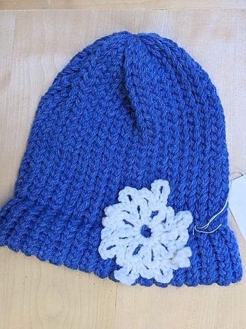 Beanie hat with snowflake