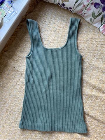 Ribbed Tank