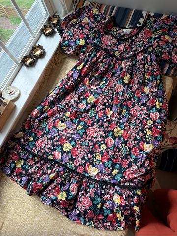 Sabrina by Mervin’s Night gown/housedress