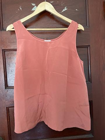 Silk tank