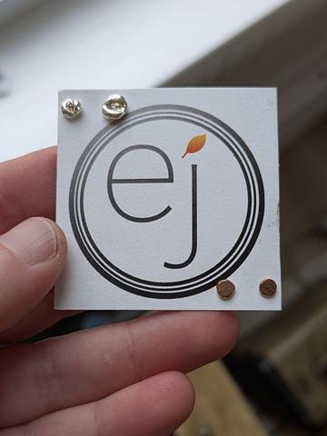 Post earrings set