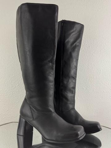 90s Knee High Black Leather Square Toe Boot