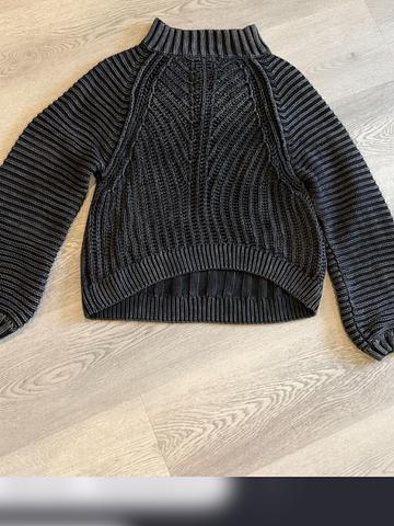 FP knit pullover
