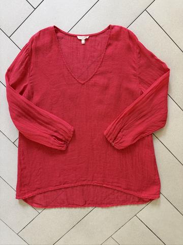 Red v-neck hi-low tunic