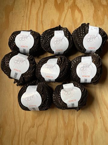 Veneto Yarn 8 skeins
