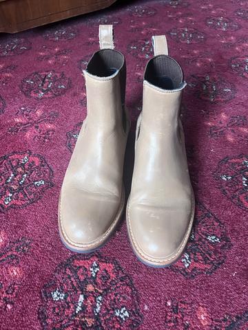Chelsea boots