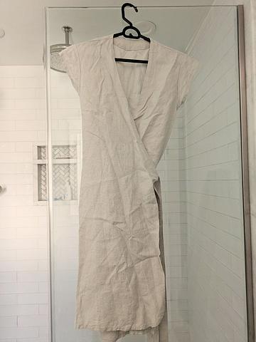Linenshed/Bonjourlelin wrap dress