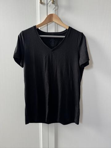 Junie merino wool v neck tee