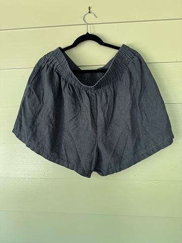 linen shorts
