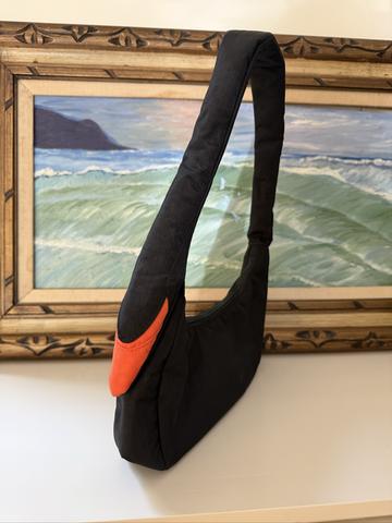 Black swan bag
