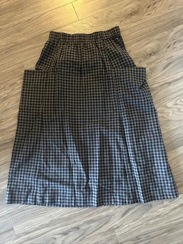 Peppermint pocket skirt