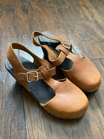 Highwood T-bar Clogs