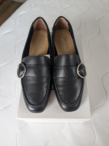 L'intervalle leather loafers