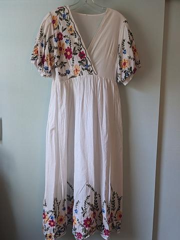 Embroidered puff sleeve sundress