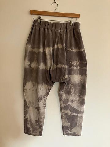 Drop crotch pants