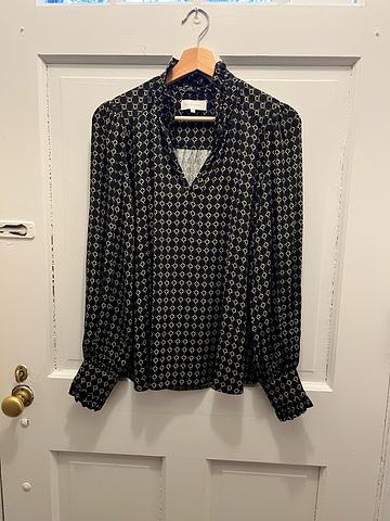 Print blouse