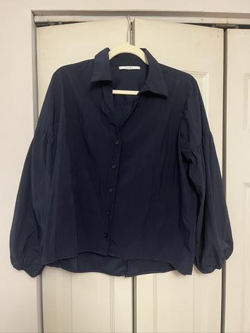Puff sleeve blouse